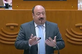 El comentario machista de un diputado extremeño de Vox: "Hasta una señora de Letras lo entiende"