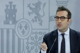 El Gobierno lanza la consulta sobre la OPA de BBVA y Sabadell: "¿Considera que existen criterios de interés general distintos de la competencia que pueden verse afectados por la operación?"