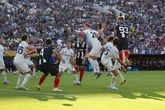Sergio Ramos, eterno, vuela sobre el Rose Bowl para obrar el pequeño milagro de Monterrey ante el Inter