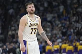 Luka Doncic renueva con los Lakers por tres años y 165 millones de dólares