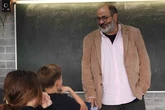 El profesor que pone a trabajar con las manos a los alumnos con malestar emocional: "Veo en los hijos hiperprotegidos síntomas de los hijos abandonados"