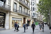 Uno de cada 10 locales comerciales ha desparecido en los últimos cinco años en España mientras el comercio online se duplica