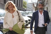 Las románticas imágenes del cumpleaños de Susanna Griso con su pareja, Luis Enríquez: flores, comida y besos en el coche