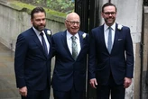 Rupert Murdoch zanja la guerra sobre su sucesión pagando 3.300 millones de dólares a sus hijos progresistas a cambio de sus acciones