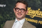 Elijah Wood, de El Señor de los Anillos, aparece por sorpresa en una boda celebrada en Hobbiton: "De repente empezó a caminar por el pasillo"