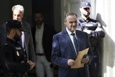 Ábalos agota su huida hacia adelante mientras el juez del Supremo le advierte de que se enfrenta a penas de cárcel "significativas"