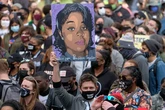 Condenan a tres años de cárcel al policía que participó en la muerte de la afroamericana Breonna Taylor, que desató una ola de protestas antirracistas en EEUU