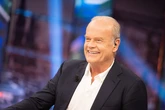 Kelsey Grammar, la estrella de Frasier que será padre por octava vez a los 70 años con su mujer de 46