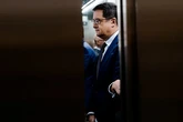 Los funcionarios amenazan con huelga en diciembre si no hay subida de salarios: "Nos tienen congelados sin saber por qué"