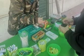 "La pulsera prohibida": Vox ironiza con su 'merchandising' pese a que el Tribunal de Cuentas ya avisó de "irregularidades"