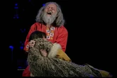 Un desfibrilador salva la vida al actor Jesús Lozano mientras representaba al rey Alfonso X en el Festival de Alcántara, Cáceres