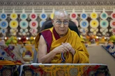El Dalai Lama prepara su "reencarnación" tras una larga batalla entre China y la comunidad tibetana en el exilio