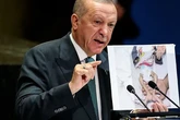 Erdogan muestra fotos de víctimas en Gaza y denuncia las matanzas de Israel: "Son seres humanos"