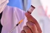 Tiomersal, el compuesto que evitan los antivacunas no está las dosis del calendario vacunal en España: "No se emplea desde 2010"