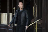 Bruce Willis sigue "muy activo" pese a su demencia frontotemporal, según su esposa
