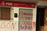 El PSOE responsabiliza al PP y a Vox de "alimentar la crispación" que sitúa detrás de los más 180 ataques a sus sedes en lo que va de legislatura
