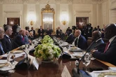 Los liberianos, confusos y molestos por el elogio "condescendiente" de Trump al inglés del presidente Boakai