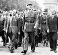 París degrada una doble conmemoración