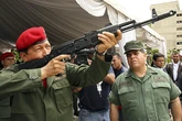 El blindaje bélico de Maduro: misiles, drones israelíes y los kalashnikov rusos soñados por Chávez