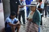 Bolivia vota en la primera ronda de las presidenciales con los dos candidatos de la derecha como claros favoritos
