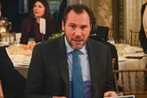 Óscar Puente comparte una foto junto a su padre y su hijo recién nacido: "Para mí las raíces lo son todo y explican casi todo"