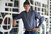 Gaspar Koenig, el filósofo que cruzó Francia a caballo: "En el ecologismo más radical se empieza a plantear la legitimación de la violencia"