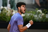 Alcaraz es de mármol: derrota otra vez a Sinner, levanta el título en Roma y marca el camino para Roland Garros