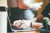 Adiós a los trámites kilométricos: el método online para conseguir tu NUSS en minutos antes de empezar a trabajar