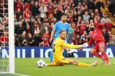Van Dick evita el milagro de Llorente y da la victoria al Liverpool ante el Atlético