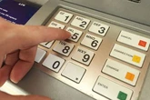 Detienen a 16 personas de una red criminal que estafó más de 250.000 euros suplantando a bancos a través de mensajes SMS