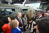 La segunda vuelta de los 'megacontratos' de Defensa: el sector entra en negociaciones 'exprés' para cerrar los planes industriales y firmar en noviembre