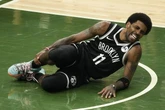 Los Bucks igualan la serie y saltan las alarmas en los Nets: lesión de Kyrie Irving
