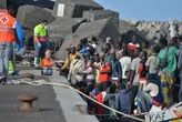 La Comisión de Ayuda al Refugiado lamenta que la Administración "solo" reacciona ante el "desbordamiento" de dispositivos para la atención de inmigrantes