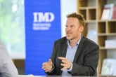 David Bach (IMD): "En España falta ambición para modernizar el sector público y eliminar el exceso de burocracia"