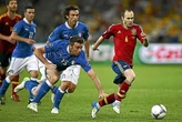 Las intensas historias entre España e Italia (más allá del codazo de Tassotti a Luis Enrique)