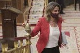 Teresa Ribera acusa a Podemos de hacer "demagogia barata" al plantear que el precio de la luz se pueda resolver "de un día para otro"