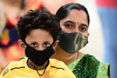 India registra en un día 100.000 infecciones por coronavirus, el número más bajo en dos meses