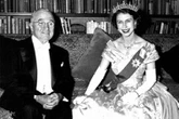 Trece presidentes de EEUU rendidos ante Isabel II