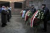 Medio centenar de supervivientes de Auschwitz recuerdan a las víctimas 80 años después: "Los polacos somos los guardianes de la memoria"