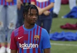 El Barça opta por resaltar la simbología del club en su nueva camiseta