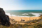 Un padre muere al intentar salvar a sus dos hijas en una playa de Portugal