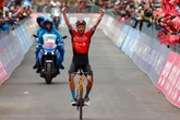 Bernal sentencia el Giro y Caruso alcanza el cielo