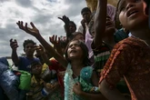 Nueva masacre rohingya: asesinados con drones mientras escapaban de la guerra en Birmania