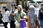 Los extranjeros que viven en España superan el récord de 6,58 millones con 85.000 nuevos residentes hasta marzo