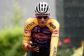Van der Poel quiere vengar a su abuelo Poulidor, que nunca se vistió de amarillo