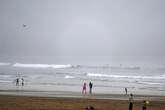 El tiempo este fin de semana: chubascos, viento y descenso térmico durante viernes y sábado; sol para el domingo