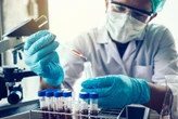 Un estudio muestra que las células humanas pueden convertir secuencias de ARN en ADN