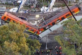 Testigos del accidente de metro en Ciudad de Mxico: "La gente gritaba y se vena abajo en cada libre"