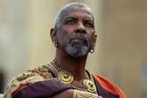 'Gladiator 2': Denzel Washington no es suficiente en este desmadre de efectos, pecholatas y testosterona (**)