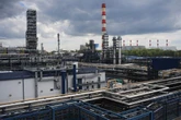 Свернули на бак: АЗС стали ограничивать объемы отпуска бензина В каких регионах наблюдаются перебои с поставками топлива и в чем причины